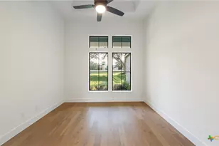 5668 Dry Comal Dr, New Braunfels, TX 78132 - Photo 31