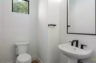 5668 Dry Comal Dr, New Braunfels, TX 78132 - Photo 37