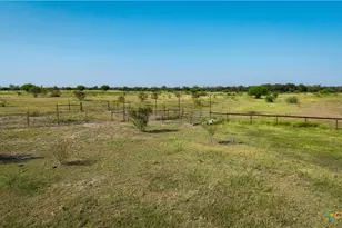 2525 FM2623, Seguin, TX 78155 - Photo 33