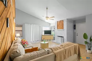 306 Waterford Dr, Victoria, TX 77901 - Photo 5