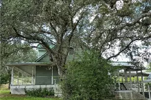 270 Canyon View Dr, Goliad, TX 77963 - Photo 3