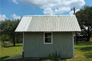 270 Canyon View Dr, Goliad, TX 77963 - Photo 41