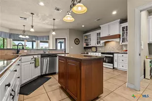 330 Ferryboat Ln, New Braunfels, TX 78130 - Photo 15