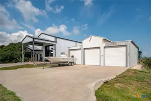 804 W Tyler Ave, Port O'Connor, TX 77982 - Photo 41