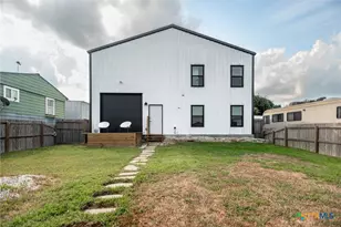 804 W Tyler Ave, Port O'Connor, TX 77982 - Photo 3