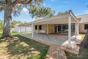 2018 Co Rd 125, Edna, TX 77957 - Photo 11