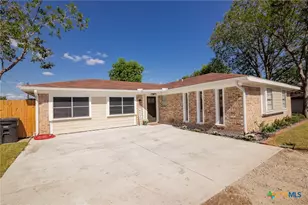 208 Eleanor St, Victoria, TX 77904 - Photo 1