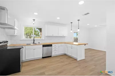 208 Eleanor Street, Victoria, TX 77904 - Photo 19