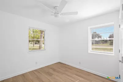 208 Eleanor Street, Victoria, TX 77904 - Photo 27