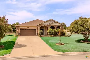 100 Rustler Cir, Harker Heights, TX 76548 - Photo 3