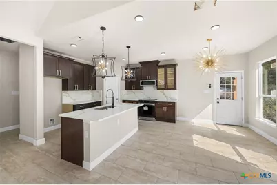 23102 Shady Forest Dr, Elmendorf, TX 78112 - Photo 9