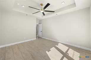 23102 Shady Forest Dr, Elmendorf, TX 78112 - Photo 13