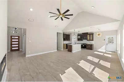 23102 Shady Forest Dr, Elmendorf, TX 78112 - Photo 11