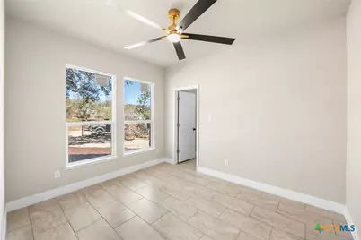 23102 Shady Forest Dr, Elmendorf, TX 78112 - Photo 27