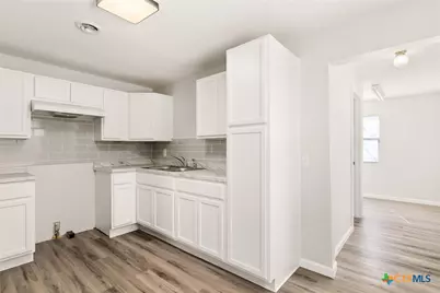 504 N 2nd Street, Copperas Cove, TX 76522 - Photo 5