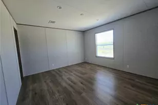 139 Azalea Ct, Dale, TX 78616 - Photo 9