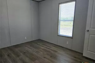 139 Azalea Ct, Dale, TX 78616 - Photo 7