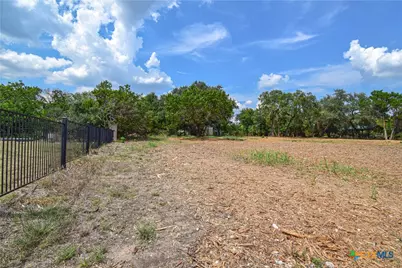 332 Arrowhead Point Road, Belton, TX 76513 - Photo 3