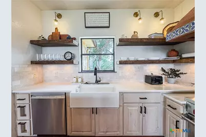 2000 Village Oak, Canyon Lake, TX 78133 - Photo 9