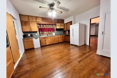 310 W Avenue A Avenue, Copperas Cove, TX 76522 - Photo 9