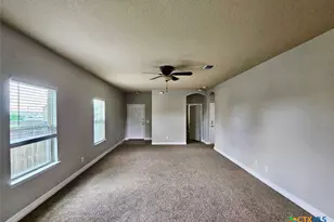 729 Community Dr, New Braunfels, TX 78132 - Photo 5