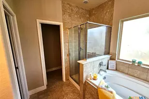 729 Community Dr, New Braunfels, TX 78132 - Photo 11