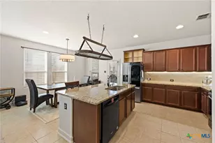 1573 Las Fontanasa, New Braunfels, TX 78132 - Photo 13