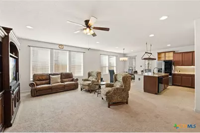 1573 Las Fontanasa, New Braunfels, TX 78132 - Photo 11