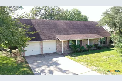 105 Tropical Drive, Victoria, TX 77904 - Photo 3