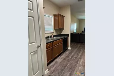 103 Retama Road, Refugio, TX 78377 - Photo 7