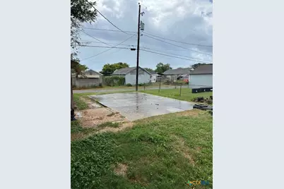 103 Retama Road, Refugio, TX 78377 - Photo 13