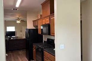 103 Retama Rd, Refugio, TX 78377 - Photo 9