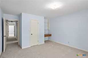 203 Whispering Creek St, Victoria, TX 77904 - Photo 23