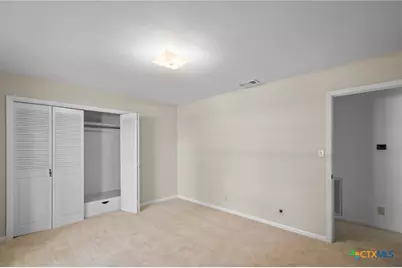 203 Whispering Creek Street, Victoria, TX 77904 - Photo 19