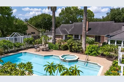 203 Whispering Creek Street, Victoria, TX 77904 - Photo 43