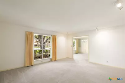 203 Whispering Creek Street, Victoria, TX 77904 - Photo 7