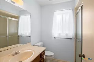 203 Whispering Creek St, Victoria, TX 77904 - Photo 27