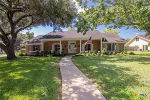 203 Whispering Creek St, Victoria, TX 77904 - Photo 1