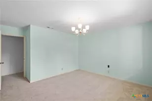 203 Whispering Creek St, Victoria, TX 77904 - Photo 21