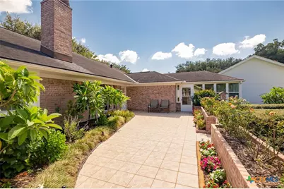 203 Whispering Creek Street, Victoria, TX 77904 - Photo 39