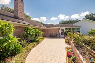 203 Whispering Creek St, Victoria, TX 77904 - Photo 39