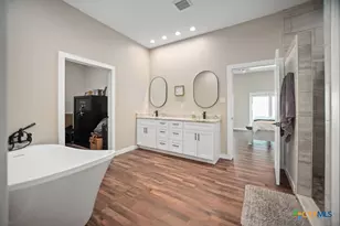 55 State Hwy 316, Port Lavaca, TX 77979 - Photo 17