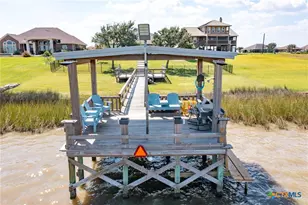 68 N Blue Heron Dr, Port Lavaca, TX 77979 - Photo 33