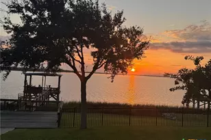 68 N Blue Heron Dr, Port Lavaca, TX 77979 - Photo 37