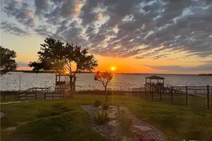 68 N Blue Heron Dr, Port Lavaca, TX 77979 - Photo 31