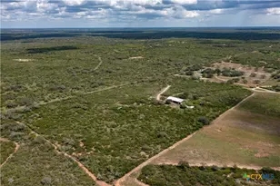 6611 Tigre Rd, Beeville, TX 78102 - Photo 25