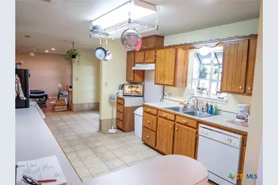 6611 Tigre Road, Beeville, TX 78102 - Photo 11