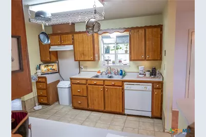 6611 Tigre Road, Beeville, TX 78102 - Photo 13