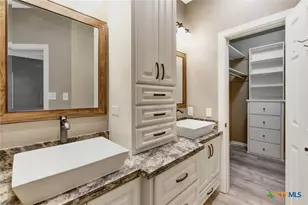 107 Masters Ct, Victoria, TX 77904 - Photo 35