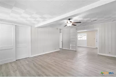 606 W Gayle Street, Edna, TX 77957 - Photo 5